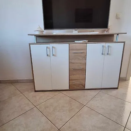 Apartment Three Lions